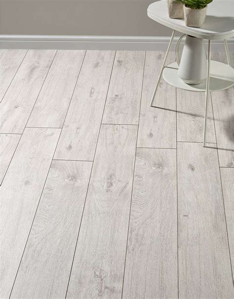 Light Gray Wood Laminate Flooring – Flooring Tips