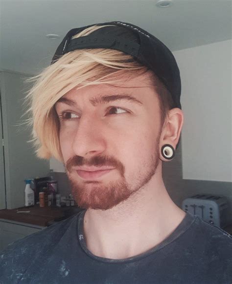 8 Bitryan Ghost 的图像结果