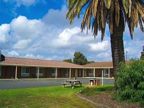 GOLDEN PALMS MOTEL (Grovedale) - Motel Reviews, Photos, Rate Comparison ...