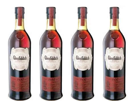 Chivas Regal Royal Salute 50-Year-Old ($10,000) - The top 10 most ...