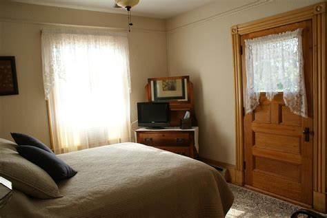 THE GABLES AT PARK AND MAIN (Bethlehem, NH - White Mountains) - B&B ...