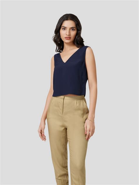 Effulgent Poise V Neck Crop Top – Zest Mélange