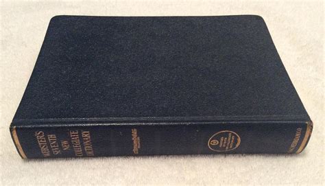 Webster's Seventh New Collegiate Dictionary : Amazon.in: Books