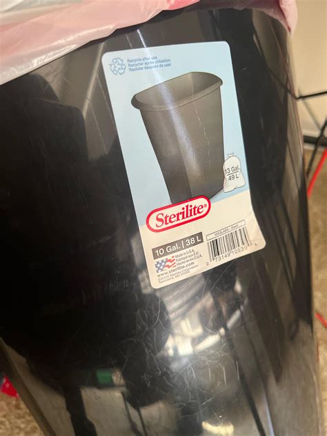 this is a close-up of a sterilite trash bin : r/not_interesting
