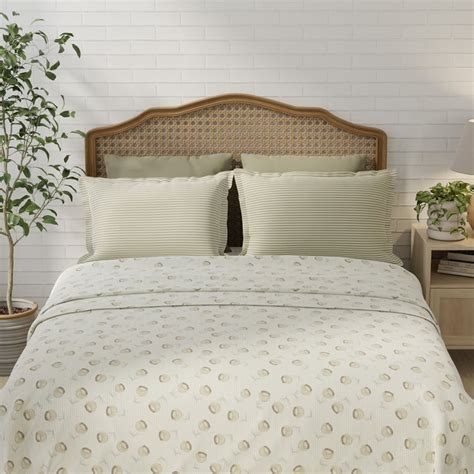 Buy LAYERS Pure Nest Cotton 180TC Floral Print 3Pcs Super King Bedsheet ...