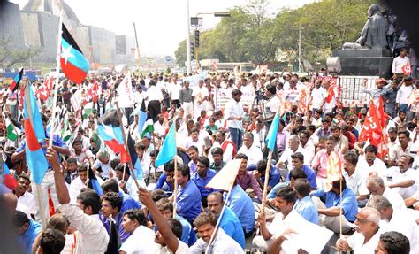 Udupi Sri Krishna Math Resorts to Caste Discrimination Once Again ...