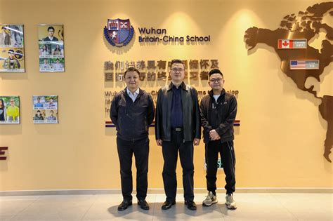 商务英语系大二学生到武汉东湖综合保税区进行认知实习-武汉晴川学院外国语学院