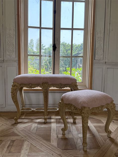 Benches inspired by Italian grotto – Parrot & Lily Pvt Ltd