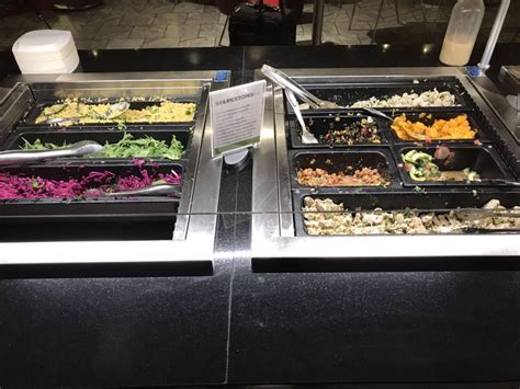 这家休息室伙食已经追赶上了Amex Centurion? DTW Delta Sky Club Review | 北美牧羊场