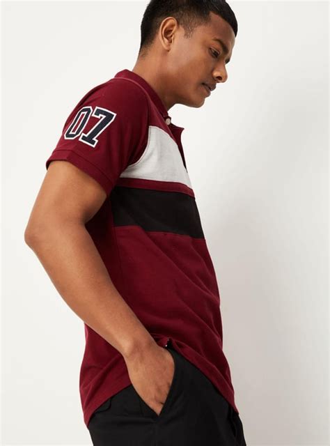 Buy Men Colourblocked Slim Fit Polo T-shirt Online at just Rs. 799.0 ...
