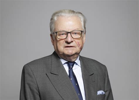 Former Plaid Cymru leader Dafydd Elis-Thomas dies aged 78 - leader of plaid cymru