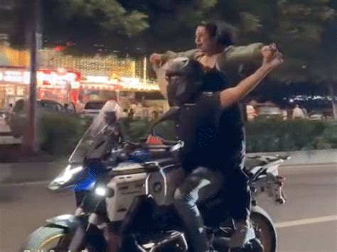 Gujarati Film Misri Launch Promotion; Law Violation VIDEOS Force Police ...