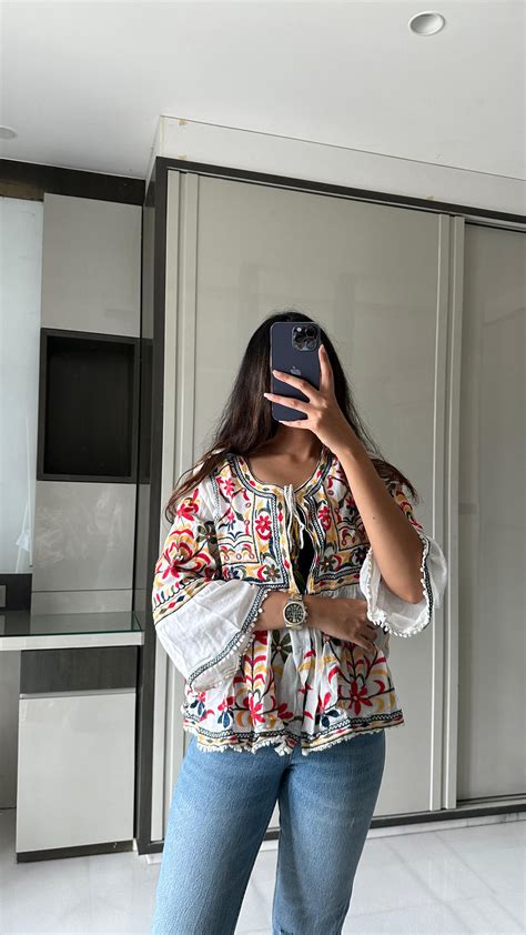 DRESSES – VAIRE