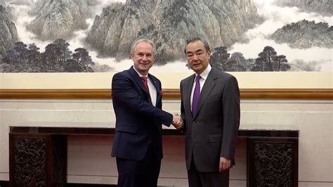 Chinese State Councilor Wang Yi meets UNGA chief Csaba Korosi - CGTN
