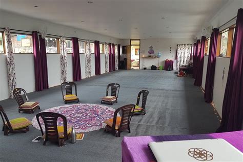 UMAYA CENTER IN BHAGSU (WORKSHOPS, REBIRTHING, ECSTATIC DANCE, YOGA ...