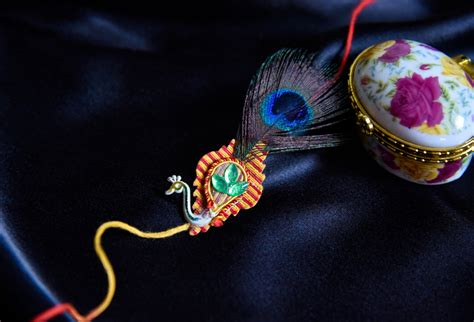 A Step-by-Step Guide to Making Rakhis: 10 Ideas for Handmade Rakhis ...