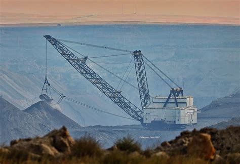 Towns and Nature: Wright, WY: 1977 Black Thunder Coal Mine and B-E ...