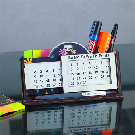 Kaameri Bazaar Floral Design Wooden Desktop Organizer Calander with Pen ...