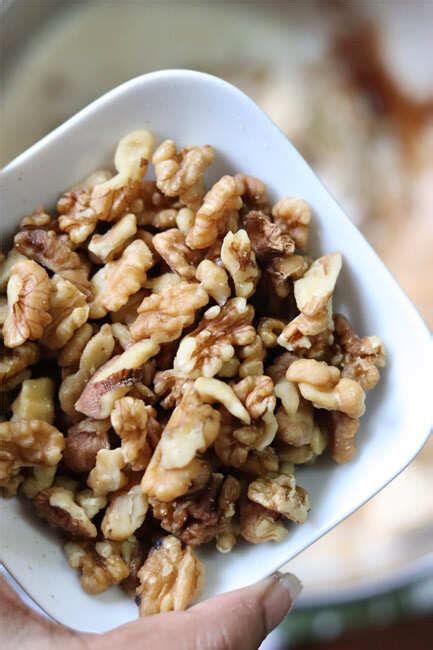 Home Chef Series: A Vanilla Walnut Cake with Glucose Biscuits | Grazia ...