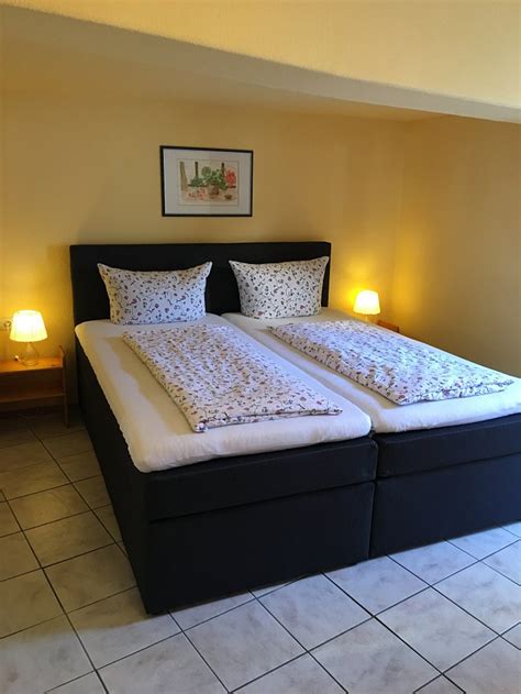 PENSION CHLOE (Rust) - Guesthouse Reviews, Photos, Rate Comparison ...