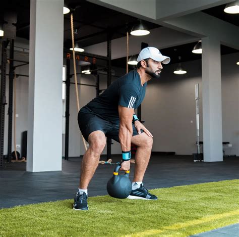 Kettlebell Swing Benefits Abs at Dwight Burke blog