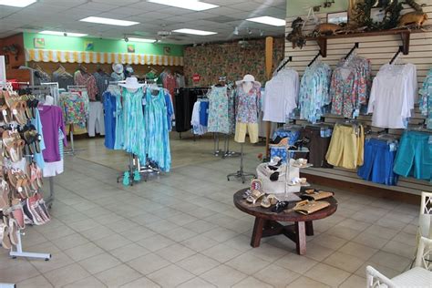 Roland Martin Marina & Resort Restaurant: Pictures & Reviews - Tripadvisor