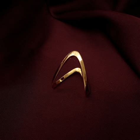 Buy Amrapali Vanki Ring 22 KT yellow gold (4.52 gm). | Online By ...