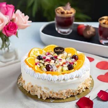 Best valentines cakes delivery | Order valentines cakes Online - Just Bake