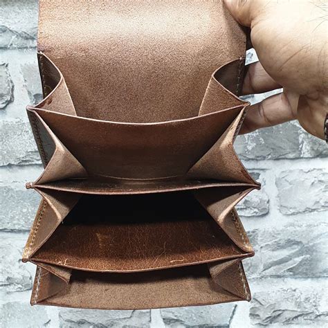 Handmade accordion pattern leather wallet - Indianleathercraft