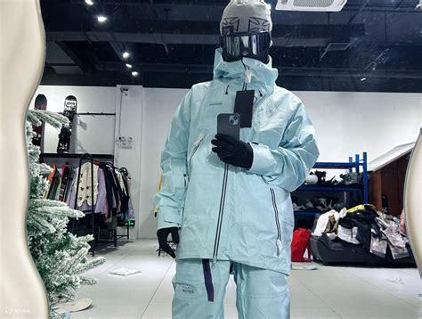 Huafa Snow World Snow Miracle Snow66 Ski Equipment Rental & Ski ...