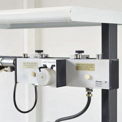 KONTRON ANESTHESIA TROLLEY (SWITZERLAND) WITH RAMP, MIXER AND STORAGE ...