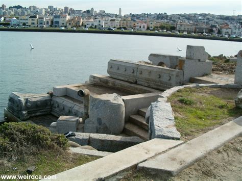 Wave Organ - Weird California