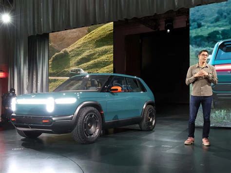 Rivian Confirms R2 Deliveries Next Year, Retail Bulls Extend Their Ride ...