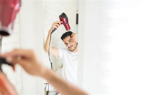 How To Keep Hair Fresh & Non-Greasy Without Washing It