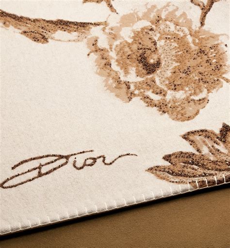 Blanket Beige Cashmere Jacquard Embroidered with Bird and Flower Motif ...