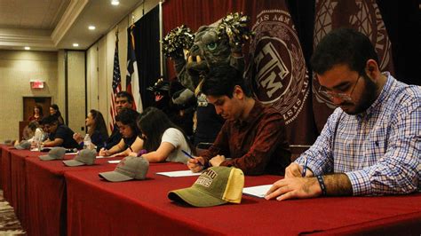 TAMIU, UISD partner on internship for eight Cherish Center students