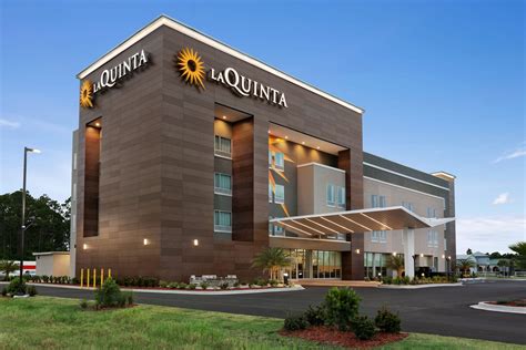 La Quinta Inn & Suites by Wyndham Brunswick/Golden Isles | Brunswick ...