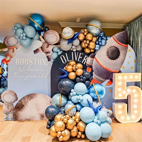 Space Theme Ideas 的图像结果