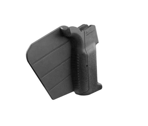 Aim Sports Featureless AR-15 Grip