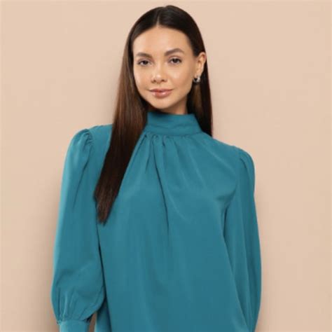 Must-have women's long sleeve tops for effortless chic look