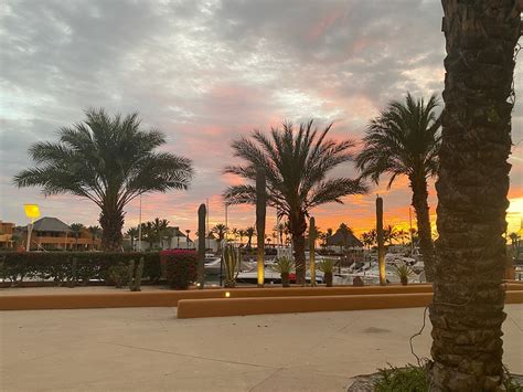 HOTEL INDIGO LA PAZ PUERTA CORTÉS - Hotel Reviews, Photos, Rate ...