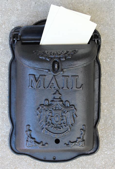 Lockable Wall Mounted Mailbox - Cast Iron Vintage Residential Mail Box ...