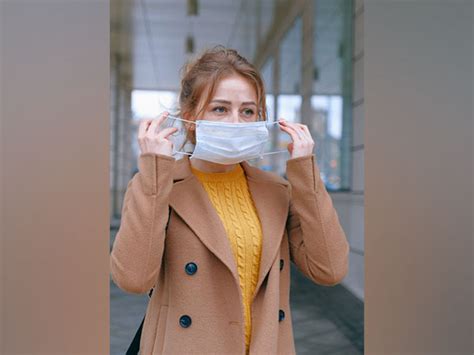 Stressful circumstances worsen symptoms of long-term COVID: Study