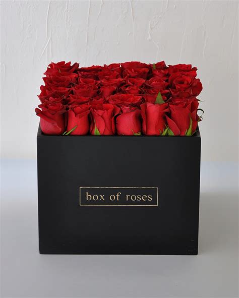 36 roses – Box of Roses Egypt