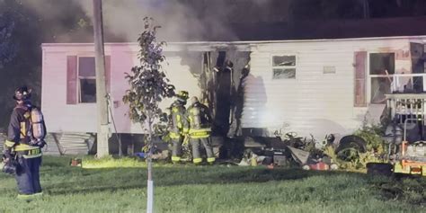 Crews respond to early morning structure fire in Moorhead