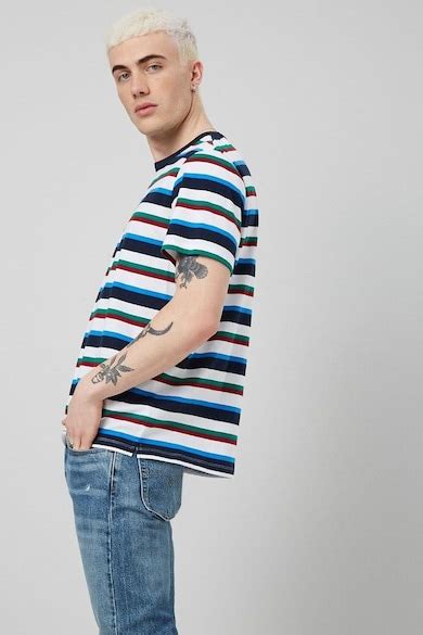 Buy Regular Fit Printed T-Shirts Online - 839873 | Forever 21