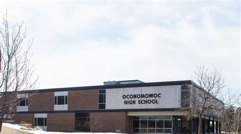 Oconomowoc schools to host diversity talks amid white privilege debate