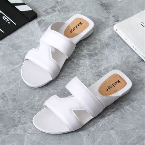 Best Selling Korea Fashion Flat Sandals Ladies Outdoor Slippers ...