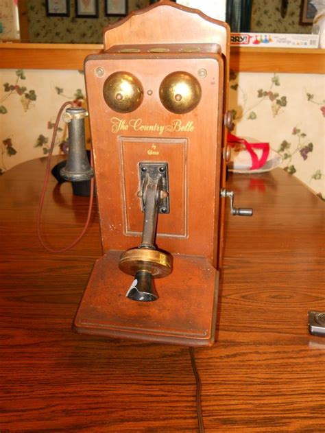 Old Time Phone 的图像结果