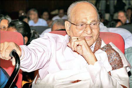 Pandit Hariprasad Chaurasia at a classical dance performance at ...